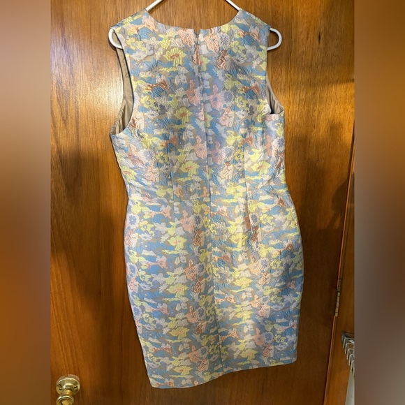 Calvin Klein Women’s Size 12 Crepe Floral Dress - Picture 4 of 4